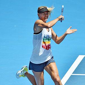 Sharapova gets match practice by roughing up young Oz boys
