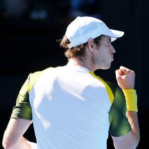 Murray strolls into last four at Melbourne Park
