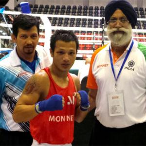 Devendro, Shiva and Jangra storm into Asian Boxing finals