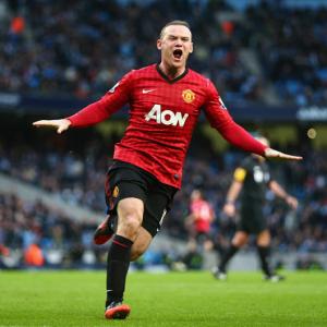 Chelsea make straight-cash bid for Man United's Rooney