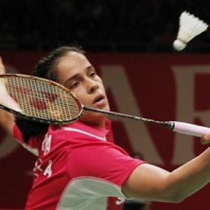 Saina sails into Indonesia Super Series semis