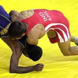 Asian Junior Wrestling: Gold for Mangal