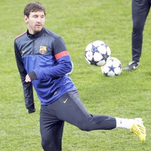CL Photos: Barca look to Messi to inspire fightback