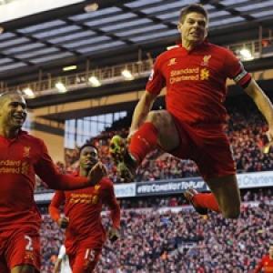 Late Gerrard penalty gives Liverpool win over Spurs