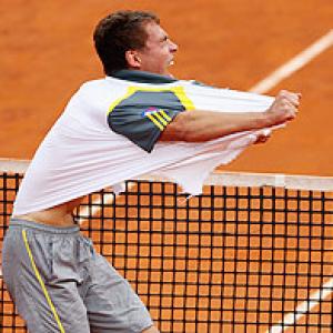 Italian Open: Janowicz stuns Tsonga, Murray injured