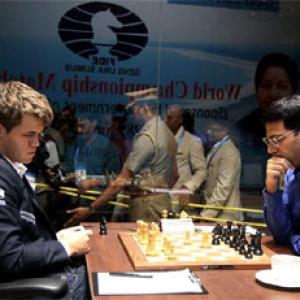 World Chess Game 8: Title slipping out of grip as Anand scores another draw