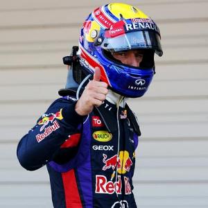 Webber denies Vettel another pole in Japan