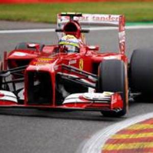 Massa opens door for Raikkonen at Ferrari