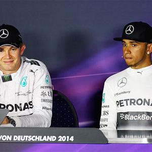 Formula One: Rosberg apologises, disciplined for Hamilton crash