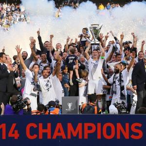MLS: LA Galaxy beat Revolution for record fifth title