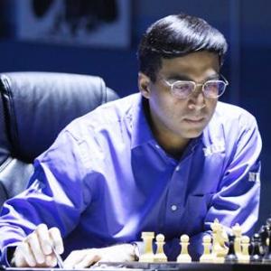 Anand draws with Caruana in London Classic