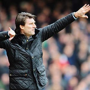 Swansea sack manager Laudrup after EPL debacle