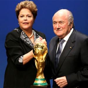 Blatter, Rousseff brush off World Cup problems