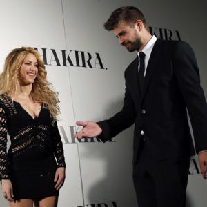 The HOTTEST Cup Buzz is here! Shakira doesn't want to marry Pique
