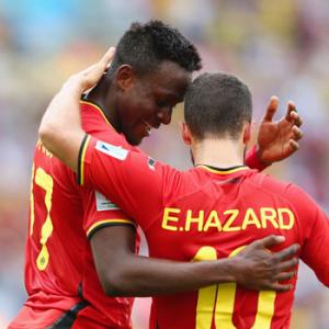 World Cup: Belgium snatch late win over Russia to reach last 16