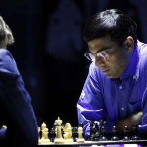 World Chess: Anand must commit lesser errors to close deficit