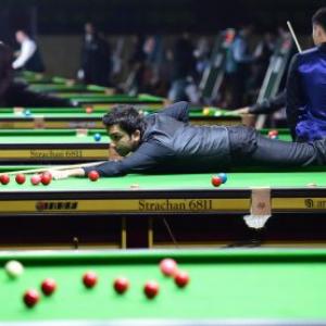 Advani wins opening match in IBSF World Snooker