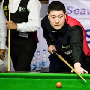 China's 14-year-old Bingtao wins World snooker
