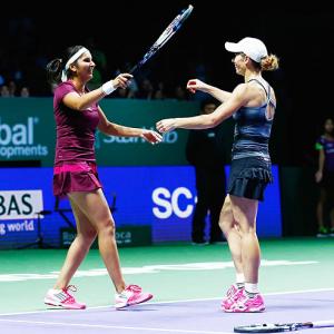 Sports Shorts: Sania-Cara make it through to WTA Finals semis