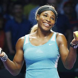 Williams ends year at No 1 spot after Sharapova eliminated from WTA Finals