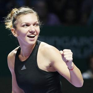 WTA Finals: Halep thumps Radwanska to set up rematch with Williams