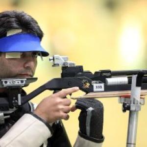 Bindra draws blank in tough opening day for Indian shooters