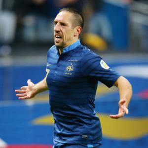 Platini threatens Ribery with suspension for international retirement