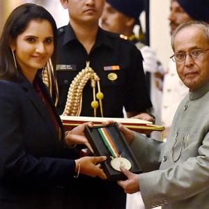 Sania Mirza conferred Khel Ratna, Arjuna awards also given