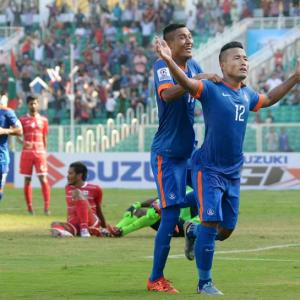 Jeje strikes twice as India enter SAFF final