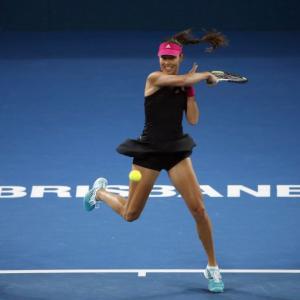 Sharapova and Ivanovic reach semis in Brisbane