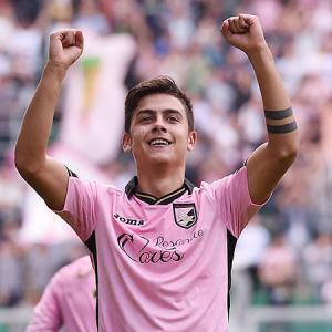 Transfer tales: Palermo reject United interest in Dybala
