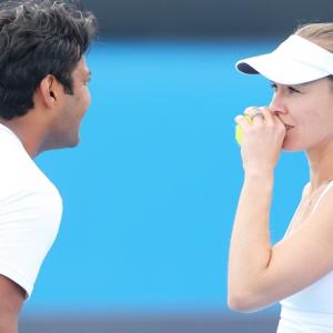 Paes advances in mixed doubles, Bopanna crashes out