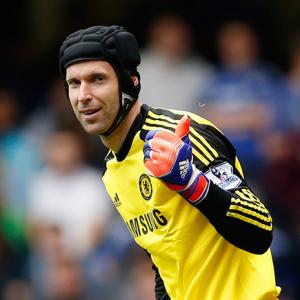 Cech to undergo medical with Arsenal, will end 11-year stay at Chelsea