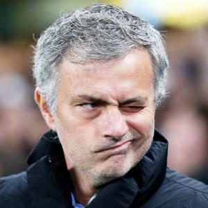 Mourinho plays the blame game after Chelsea exit; Blanc lauds PSG