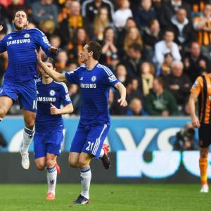 EPL PHOTOS: Chelsea beat valiant Hull to go six points clear
