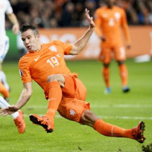 Dutchman Van Persie axed from national squad