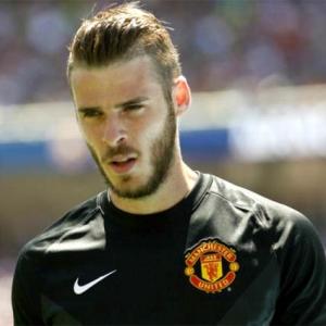 United keeper De Gea's transfer to Real scuppered by paperwork delay?