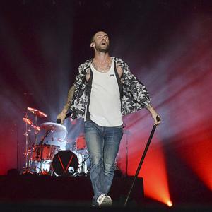 Maroon 5 enthrall F1 fans in Singapore