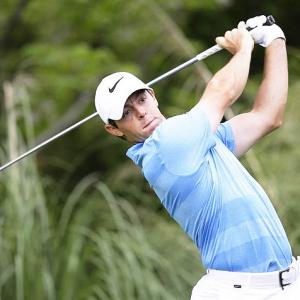 Augusta Masters: McIlroy launches bid to complete rare golf feat