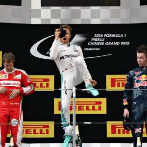 F1: Rosberg extends win streak in China, Hamilton seventh