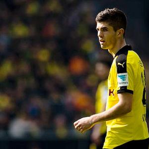 Bundesliga: Teenager Pulisic puts Dortmund close on heels of Bayern