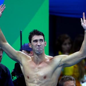 Golden send-off for Phelps as US wins 4 x 100 relay