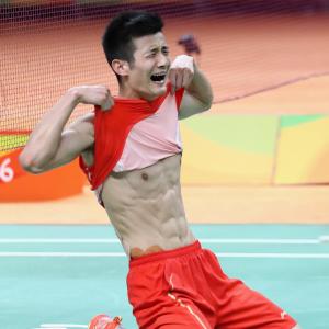 China's Chen defeats Lee to win badminton gold