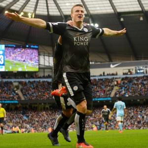 EPL PHOTOS: Leicester City take giant step towards title