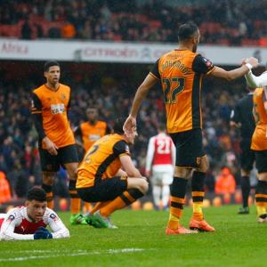 FA Cup: Hull City frustrate holders Arsenal