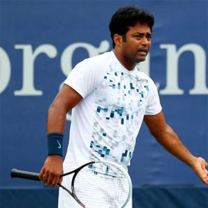 Paes-Chardy knocked out of Delray Beach Open