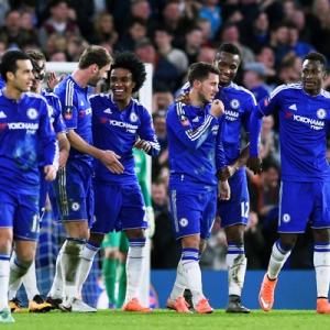 FA Cup PHOTOS: Chelsea crush weakened City, Spurs knocked out