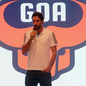 Former Arsenal and FC Goa footballer Pires hangs his boots