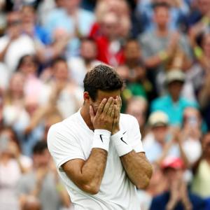 Del Potro returns from wilderness to knock out Wawrinka