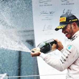 F1: Hamilton wins Austrian Grand Prix after last lap drama